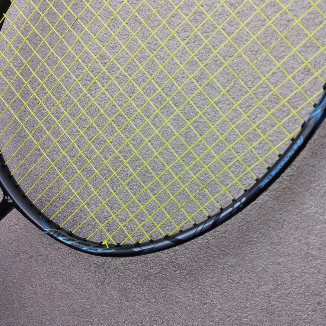 【極美品】YONEX VOLTRIC Z-FORCE Ⅱ 4UG5①