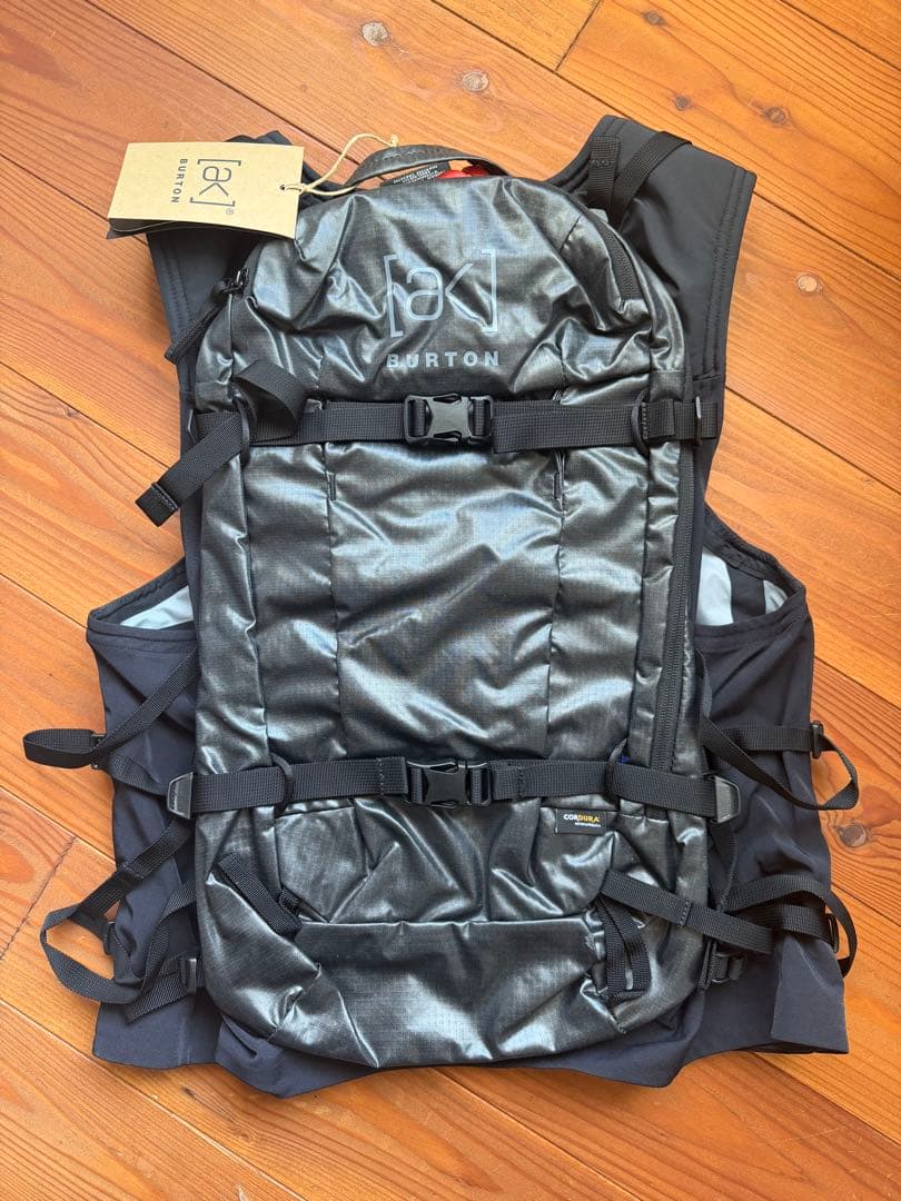 Burton [ak]® ディスパッチャー 13L ベストパック S/M サイズ