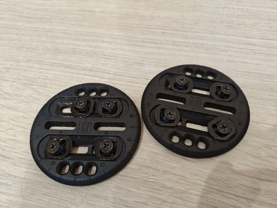 NOW ipo Mスノーボードビンディング バインディング