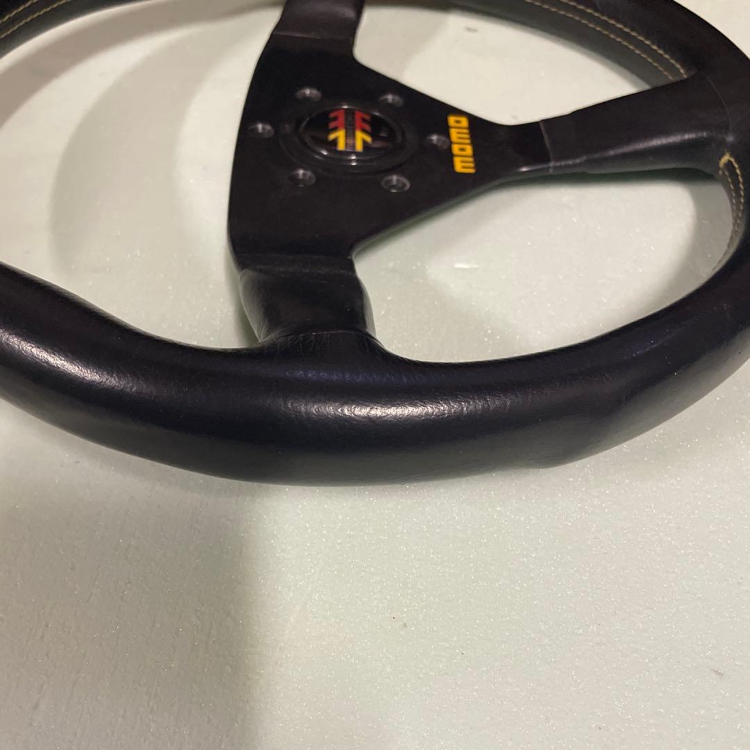 MOMOステアリング(TYP V35 KBA70068)