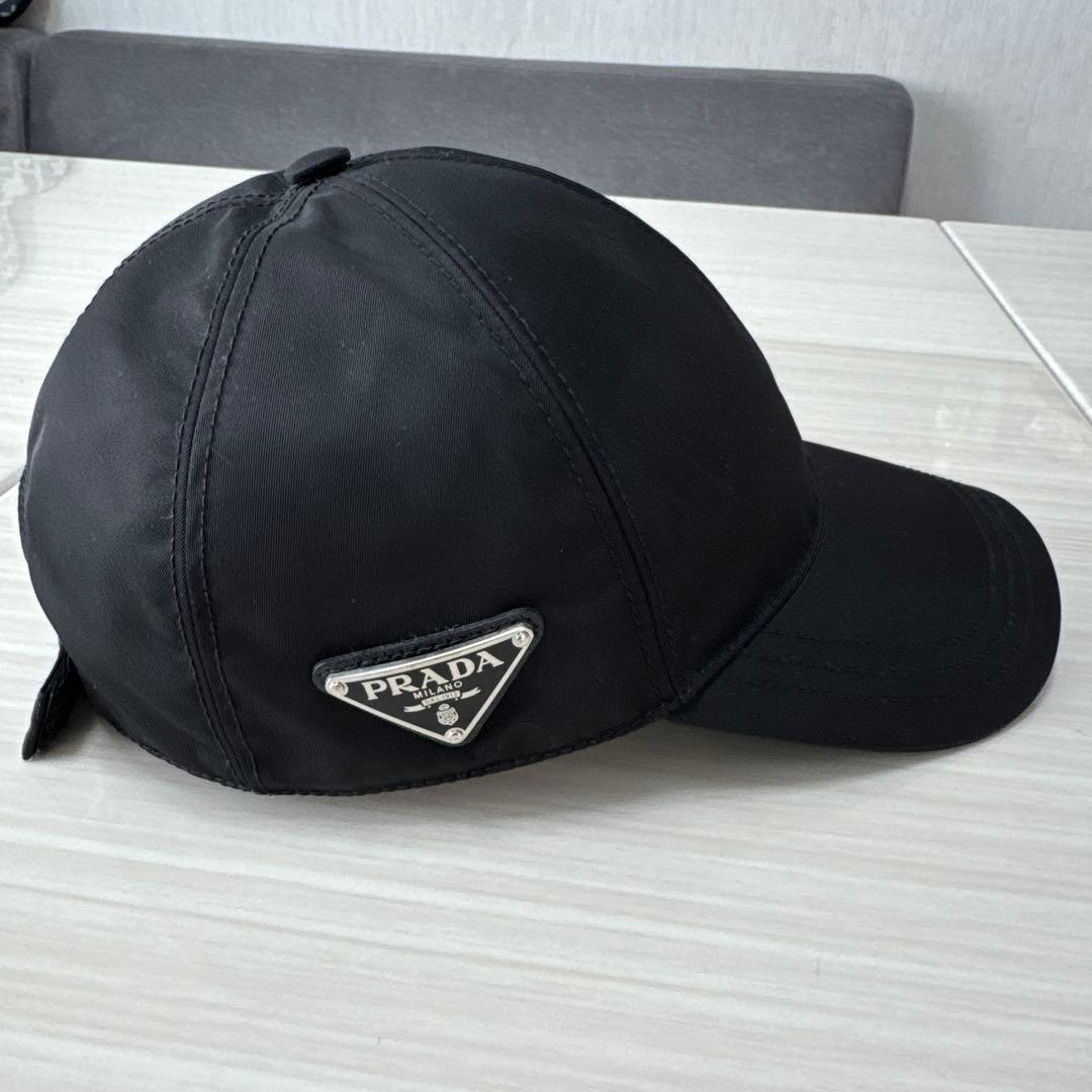 PRADA ブラック キャップ Mサイズ