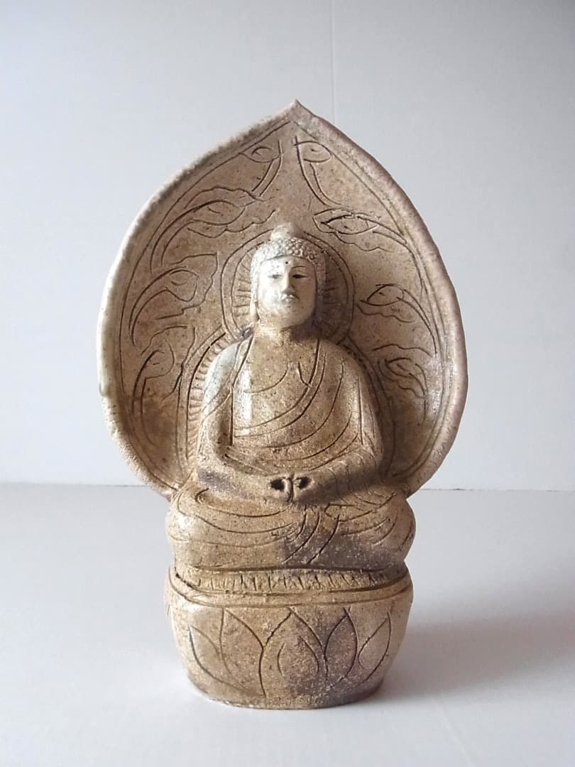 小嶋亜創『灰釉陶仏（大）』初期伊万里 李朝 古唐津 黒高麗 オンギ くらわんか