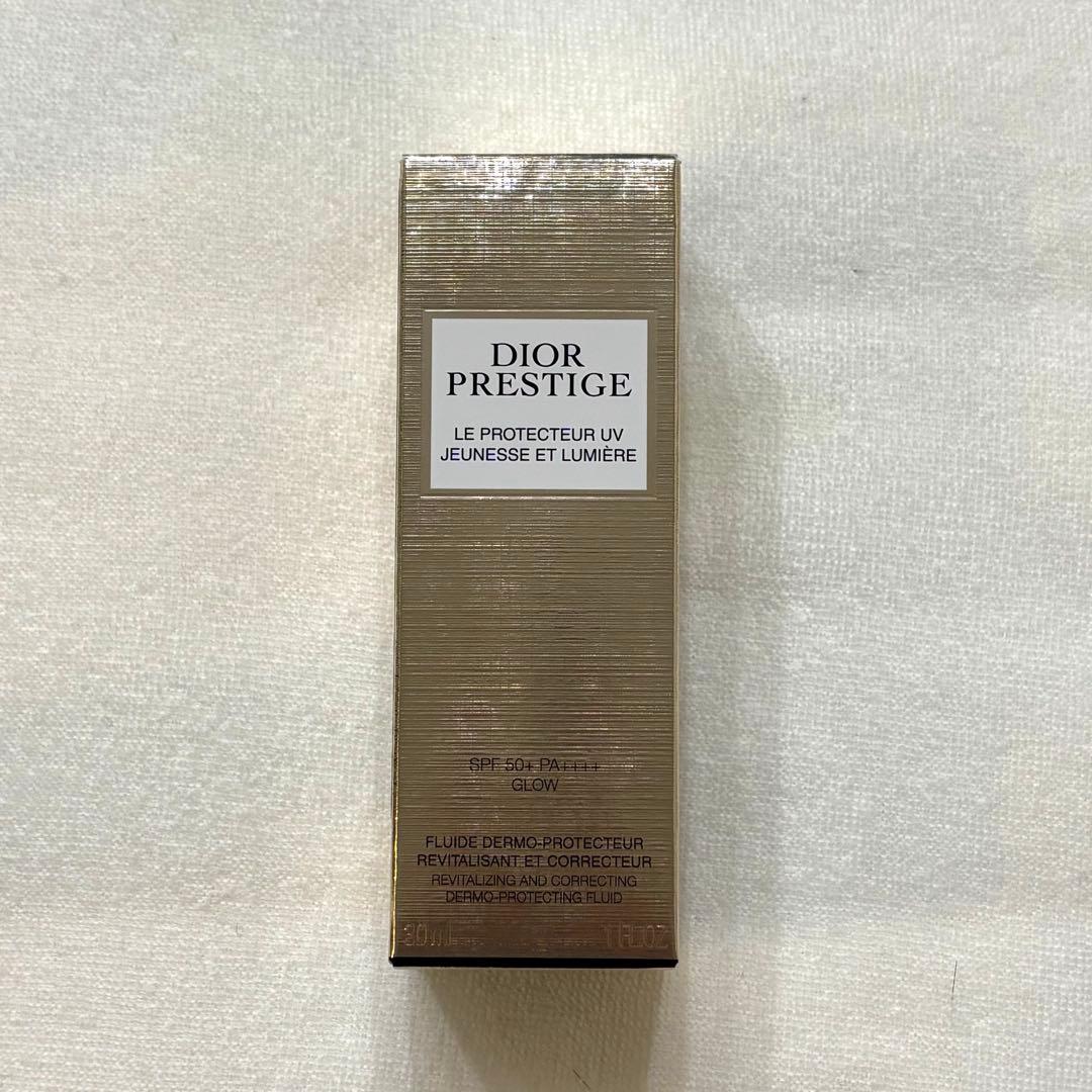 新品 DIOR プレステージホワイトルプロテクターUVルミエール シアーグロウ