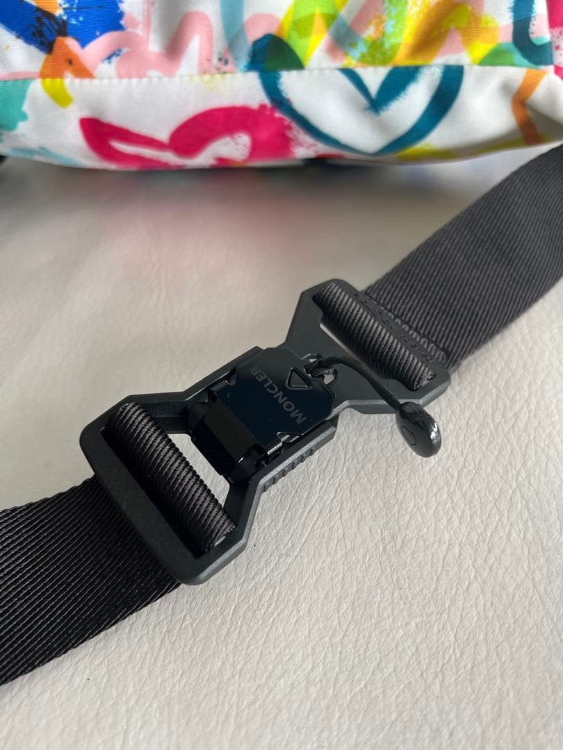 〈新品タグ付き〉MONCLER DURANCE BELT BAG ボディバッグ