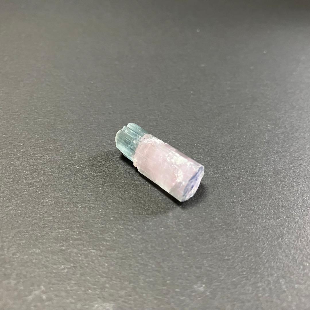 バイカラートルマリン　アフガニスタン　ブルーキャップ&ピンク　鉱物標本　原石