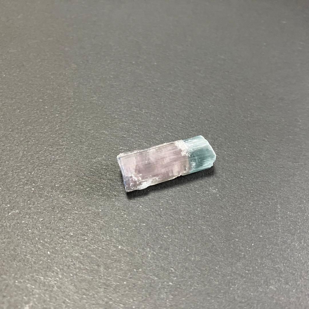 バイカラートルマリン　アフガニスタン　ブルーキャップ&ピンク　鉱物標本　原石