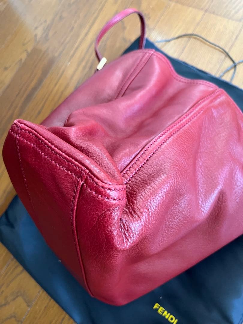 Fendi レザー ハンドバッグ 赤