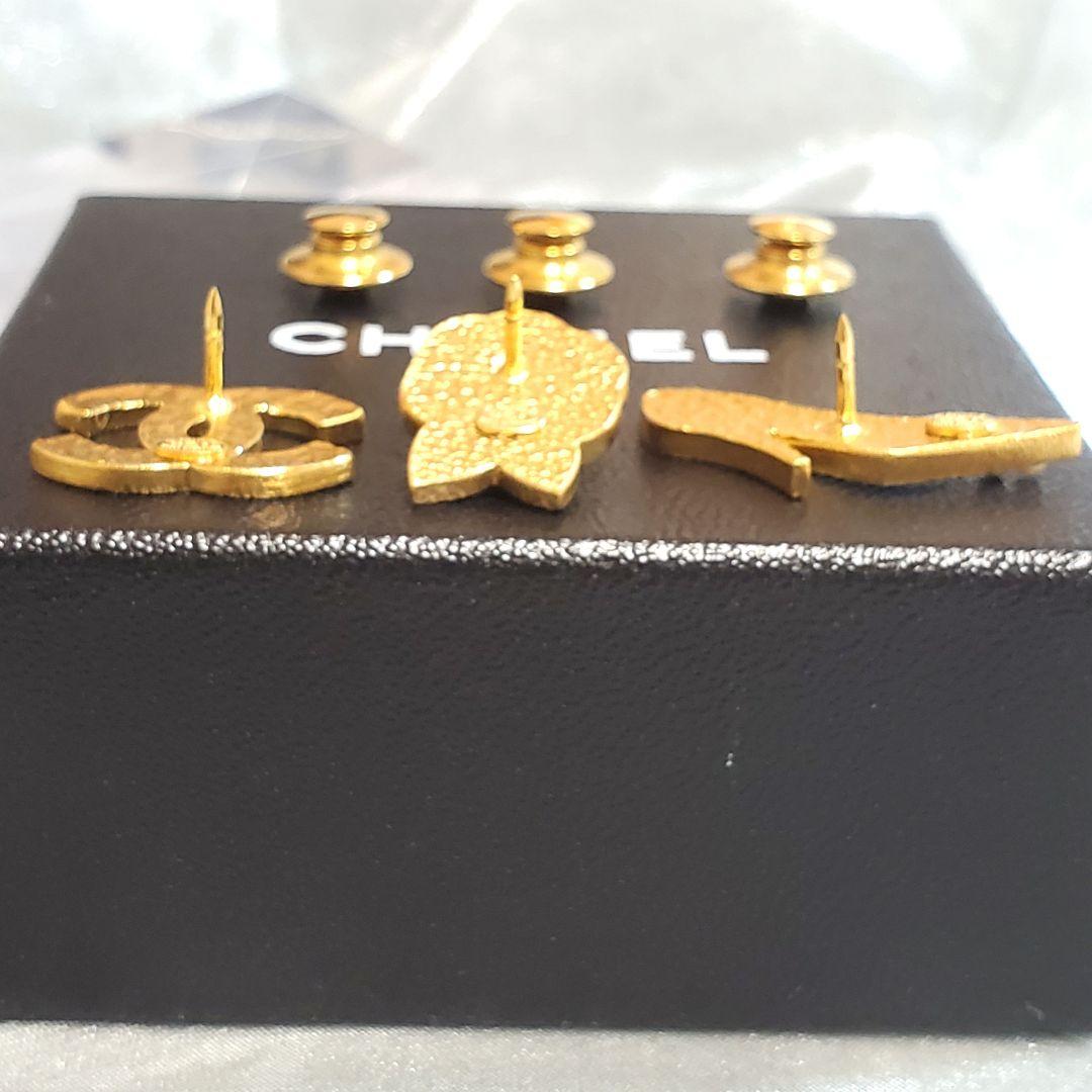 【美品】シャネルピンバッチ ブローチ3点セットココマークk020