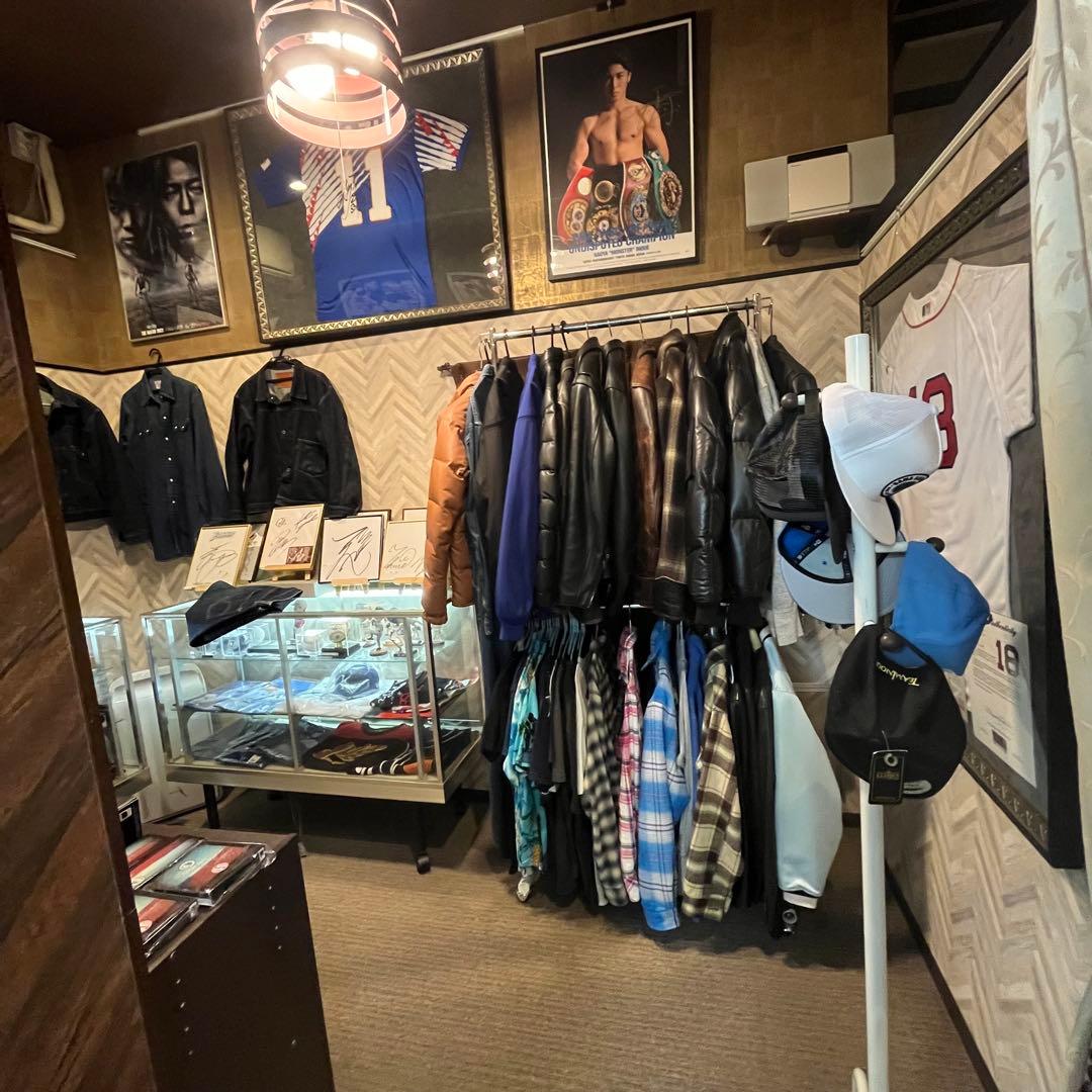 井上尚弥　スーパーバンタム4団体統一記念　直筆サイン入りポスター　156枚限定