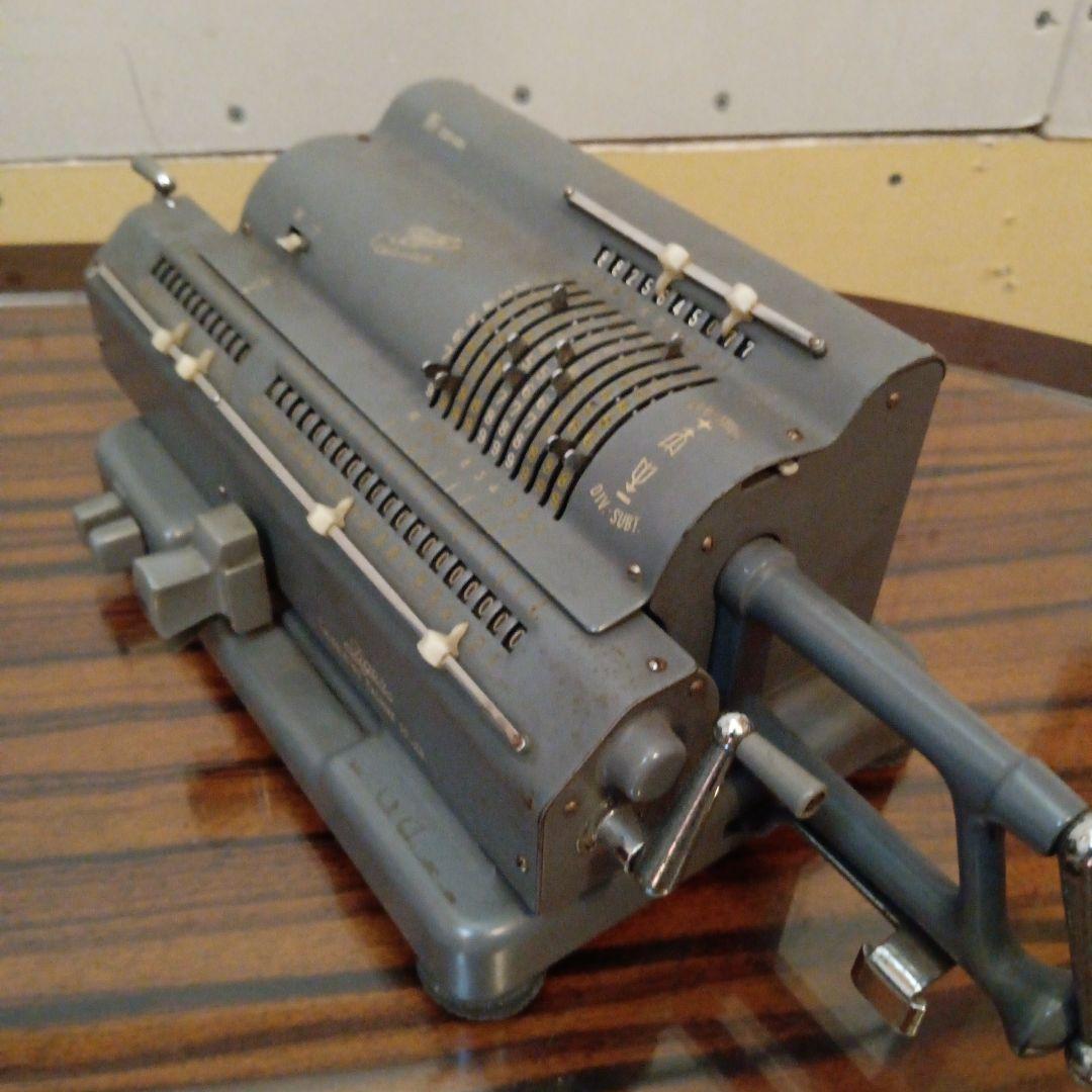 TIGER タイガー　機械式計算機　アンティーク　手回し計算機