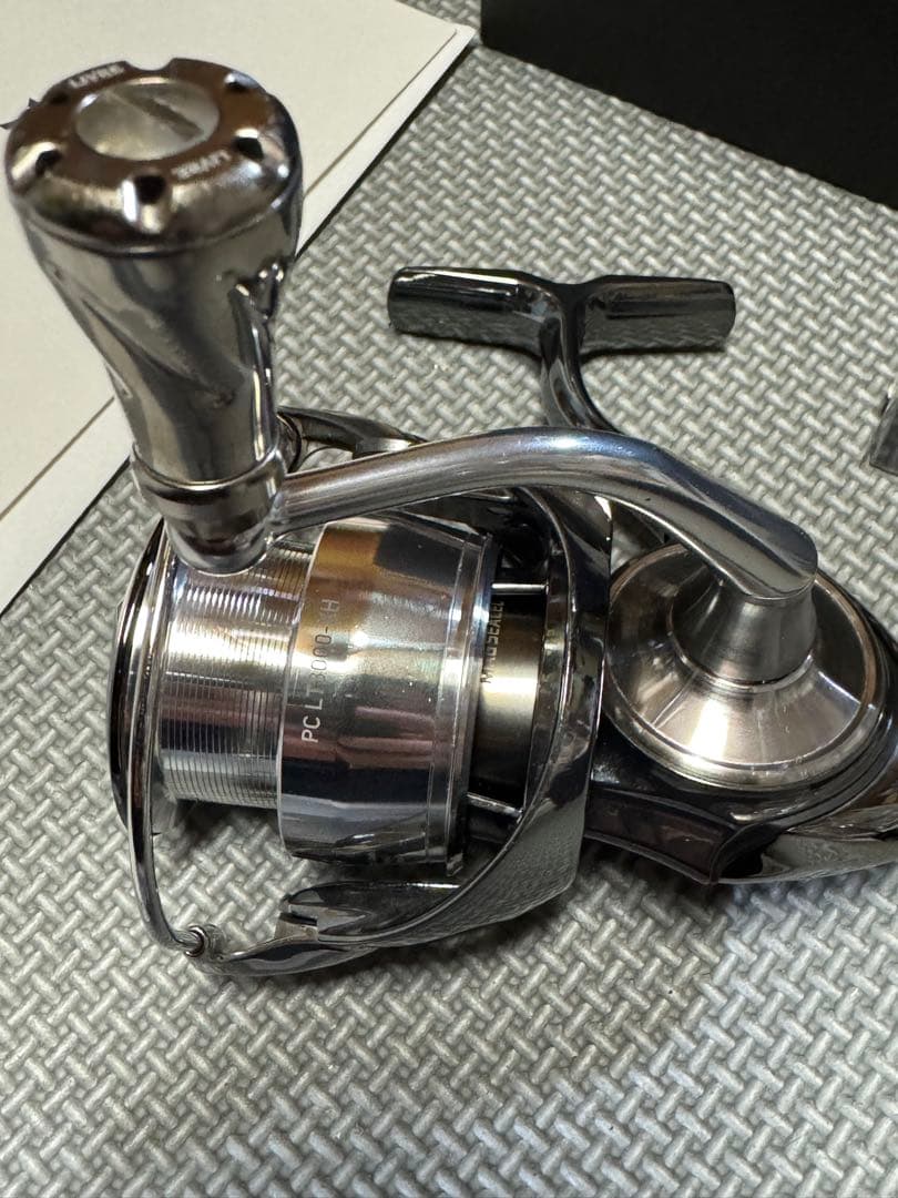 ダイワ 22 イグジスト PC LT3000-XH SLP リブレ EXIST