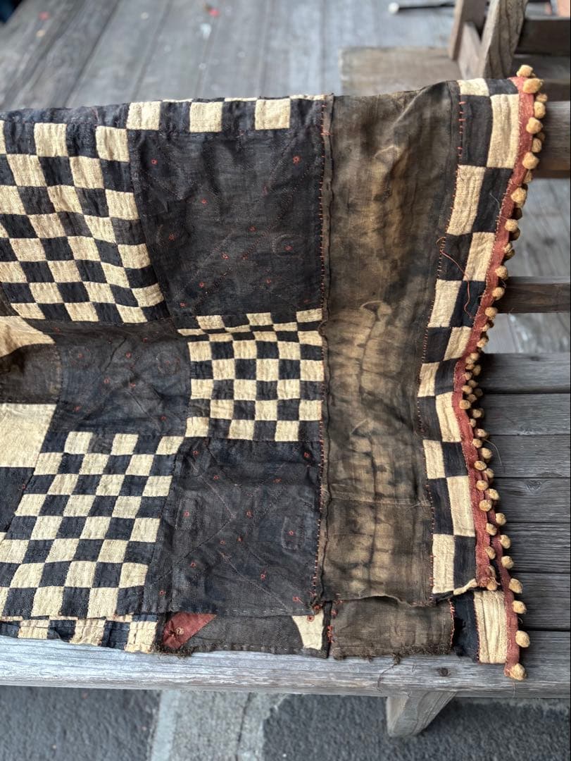 545 アフリカヴィンテージ クバ王国 プショング族 マフェル 王族衣装 市松