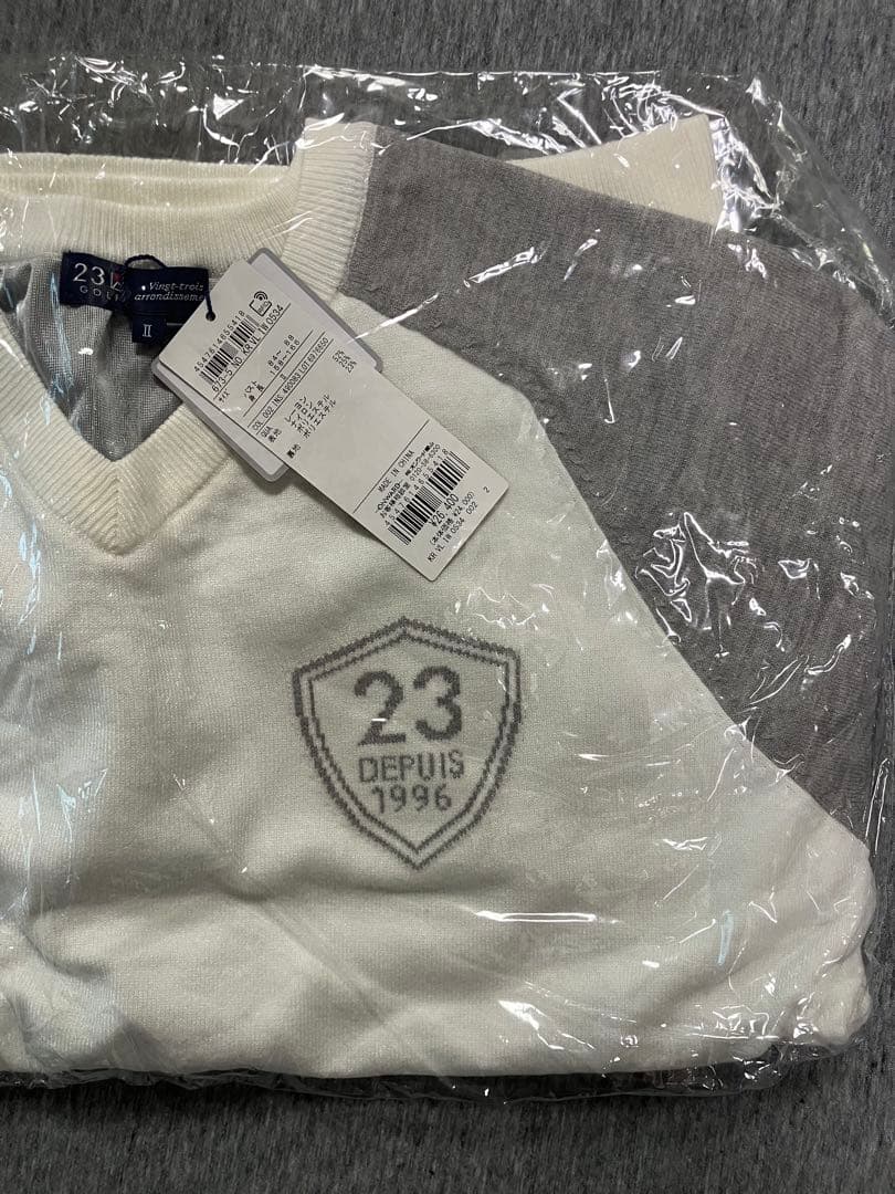 新品23区ゴルフ　レディーズ　Vネックセーター ホワイト　グレー　Mサイズ