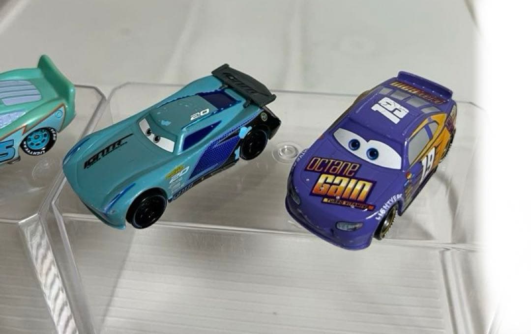 カーズ、マテル、ミニカー（マックイン、メーター）カラーチェンジ