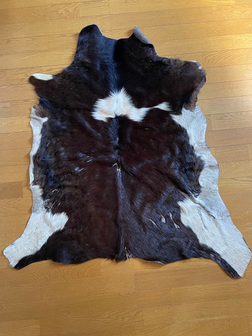 牛革ラグ ハラコラグブラウンホワイト 110cm x 107cm