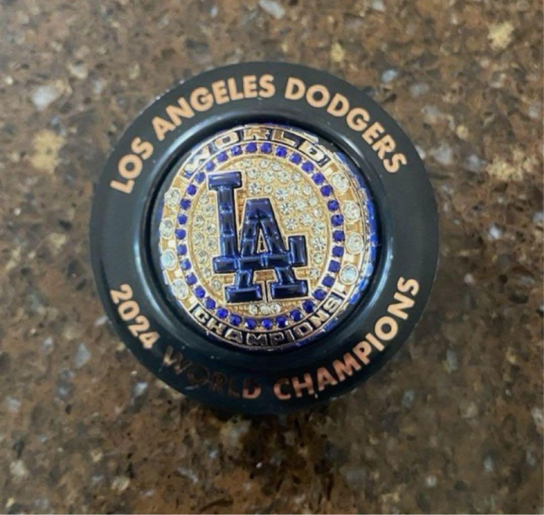 カーショー　リング　ワールドチャンピオン　ドジャース　来場者限定　8000個