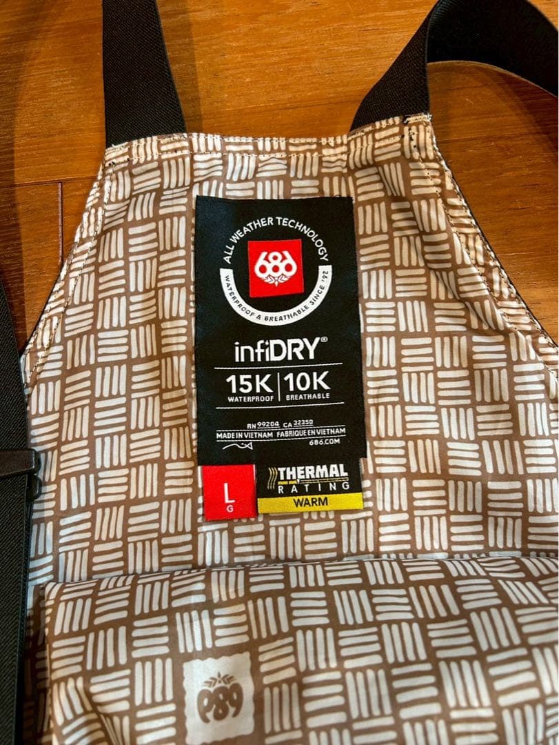 686 infidRY スノーボードウェア Lサイズ　ビブパンツ