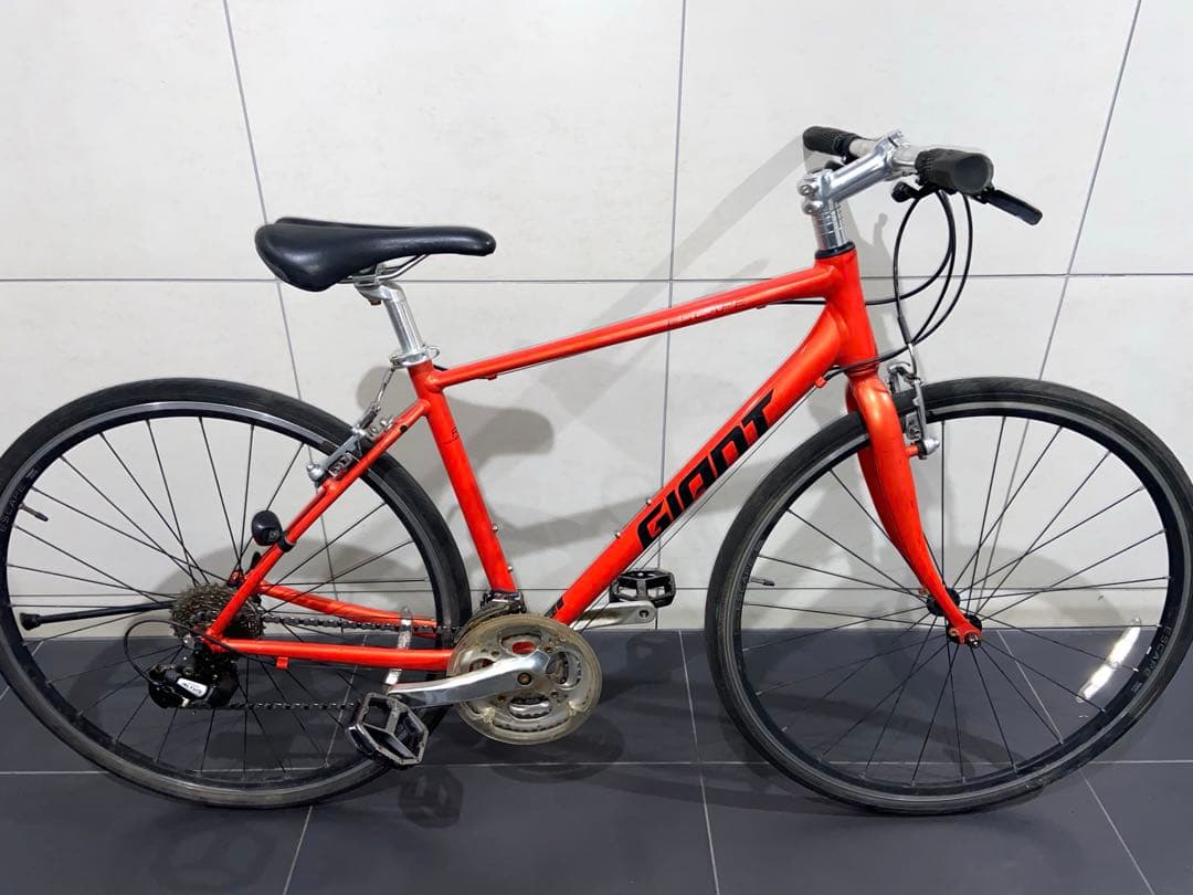 高年式！GIANT escape R3クロスバイク　ジャイアント　エスケープrx