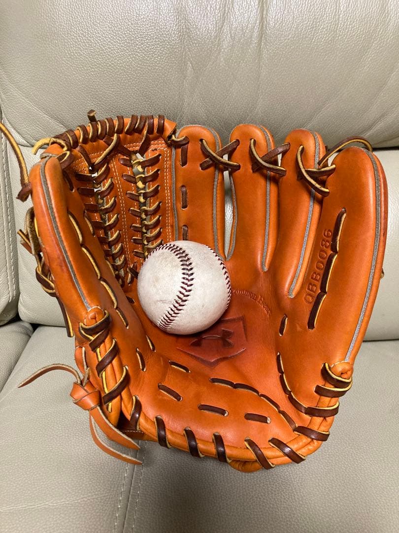 Under Armour 硬式野球グローブオレンジ　松田宣浩モデル【美品】