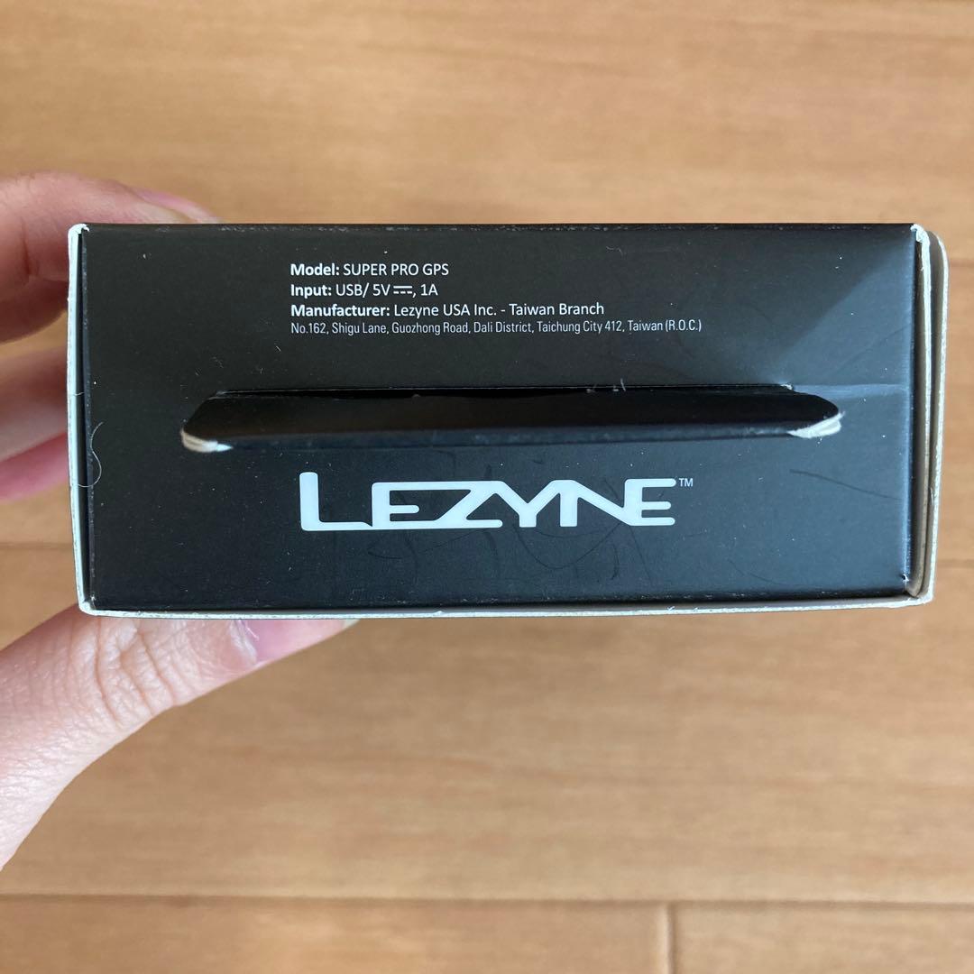 LEZYNE SUPER PRO GPS サイクルコンピューター　マウント付き