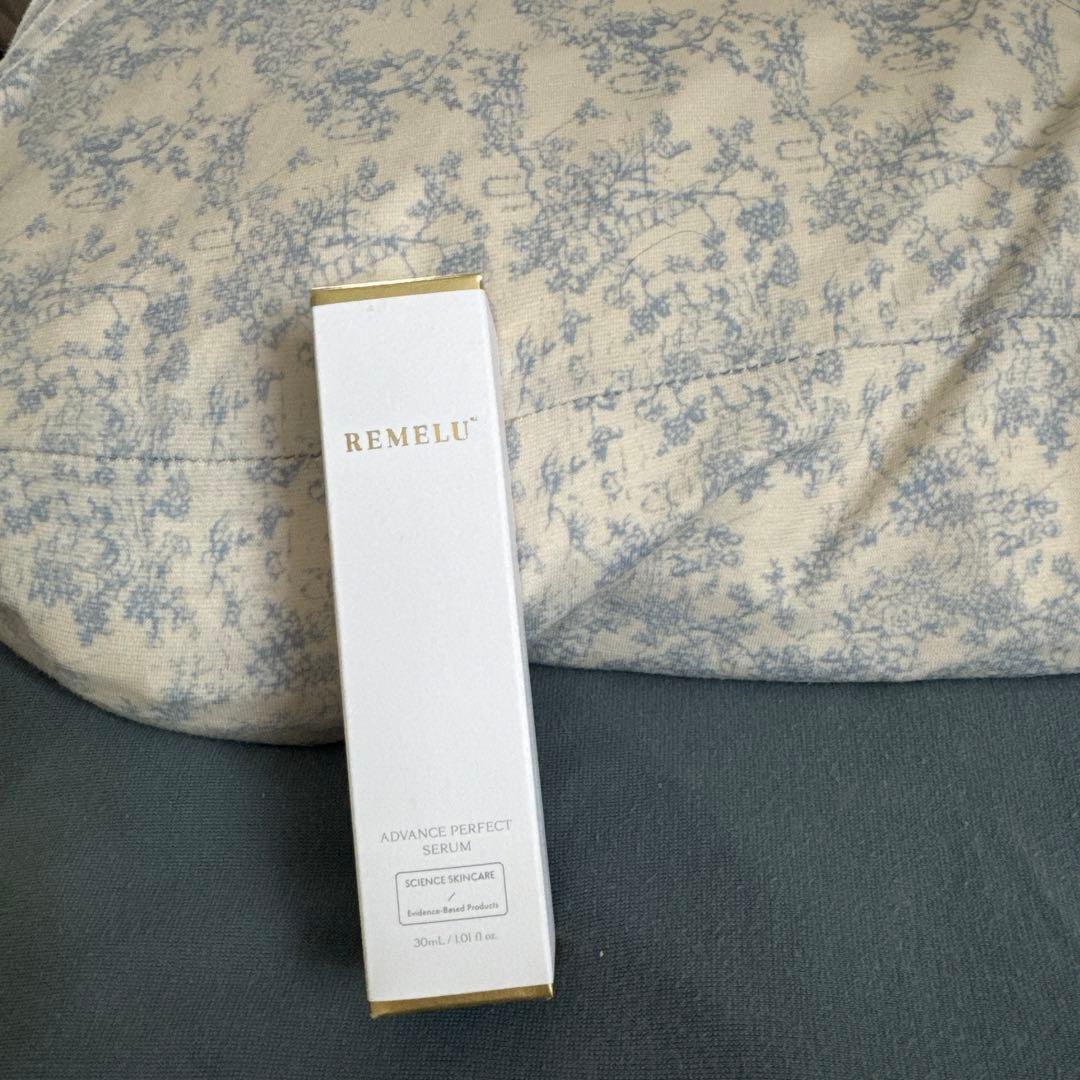 リリーオン remelu ADVANCE PERFECT SERUM