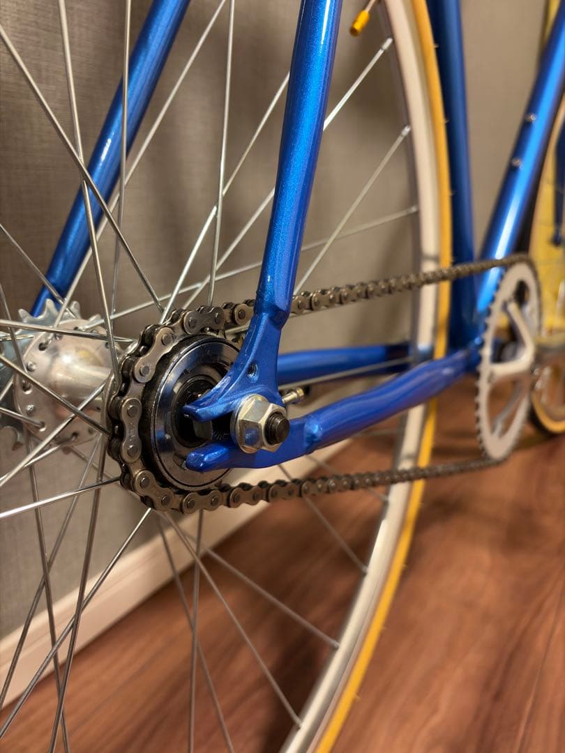 AVASTA ロードバイク　ピストバイク『現地受け取り推奨』