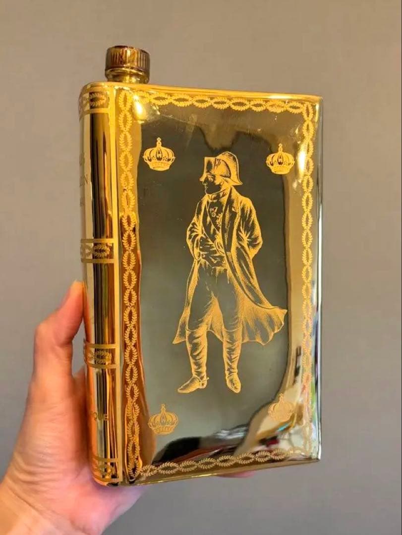 【未開栓】カミュ ナポレオン ブック ゴールド 700ml 希少　キャップ付き