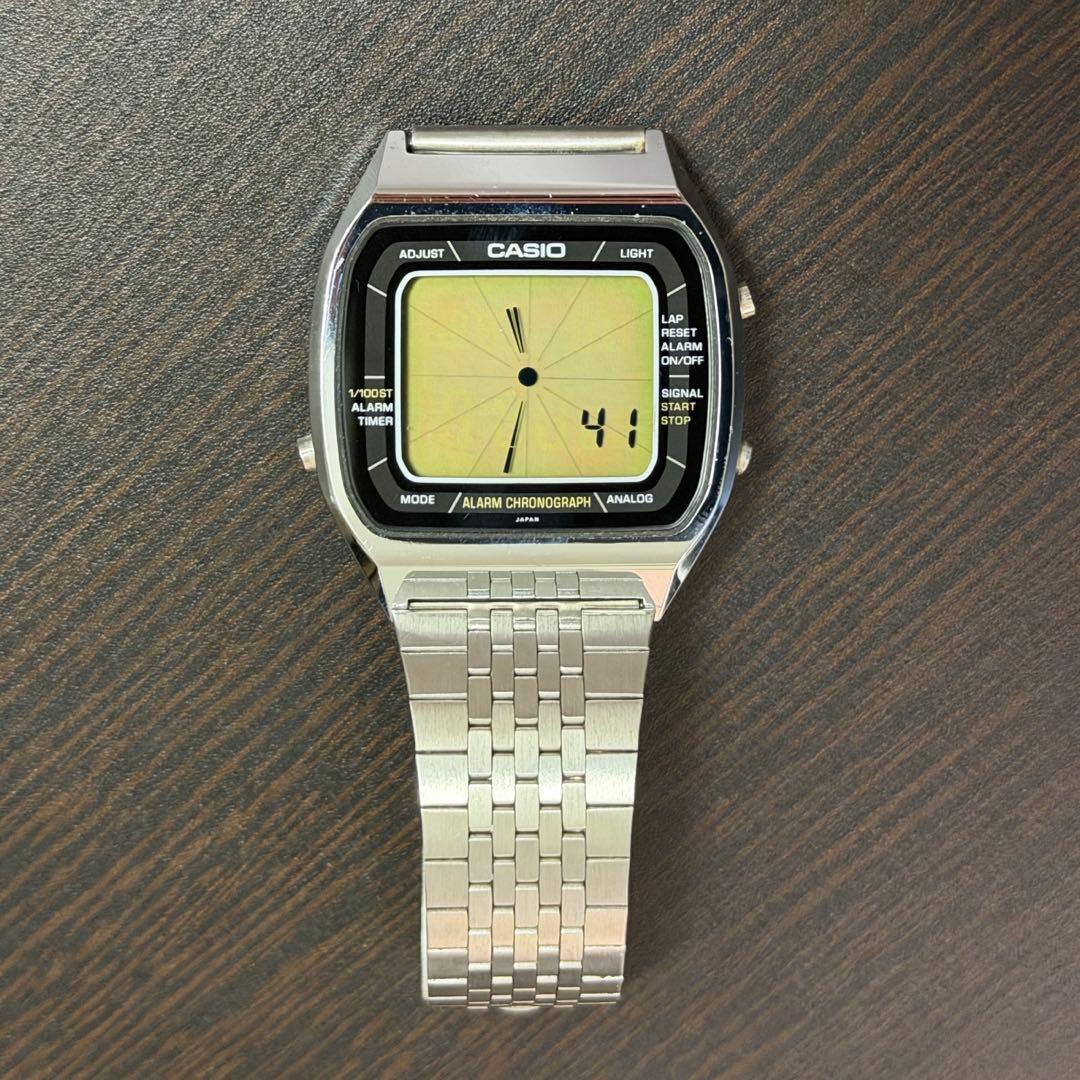 マ*ン様 CASIO A201 aa-81 黒文字盤 Blue thunder