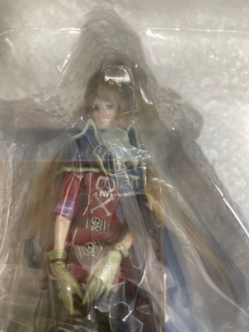 クイーンエメラルダス海洋堂コールドキ ャスト塗装済彫像