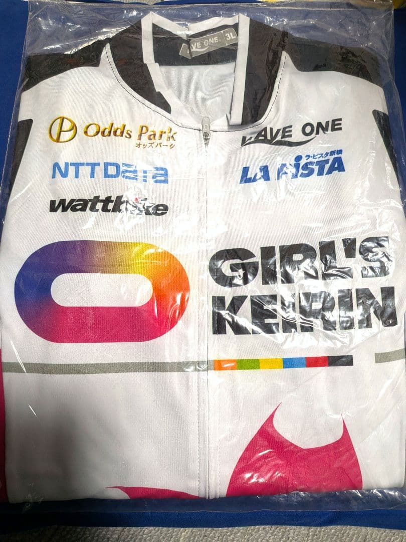 ガールズケイリン旧ユニフォーム2番車
