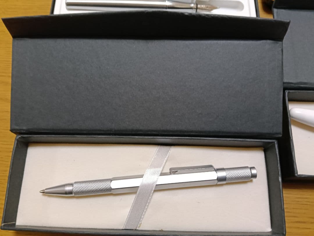 ☆【掘り出し物】☆DUKE 万年筆、CROSSボールペン、他　計 7セット