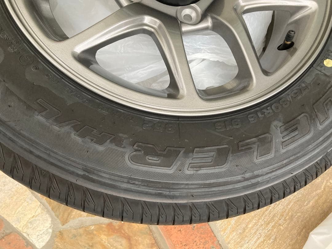 新車4本ジムニーXC ブリヂストン　純正タイヤホイールセット　センターキャップ