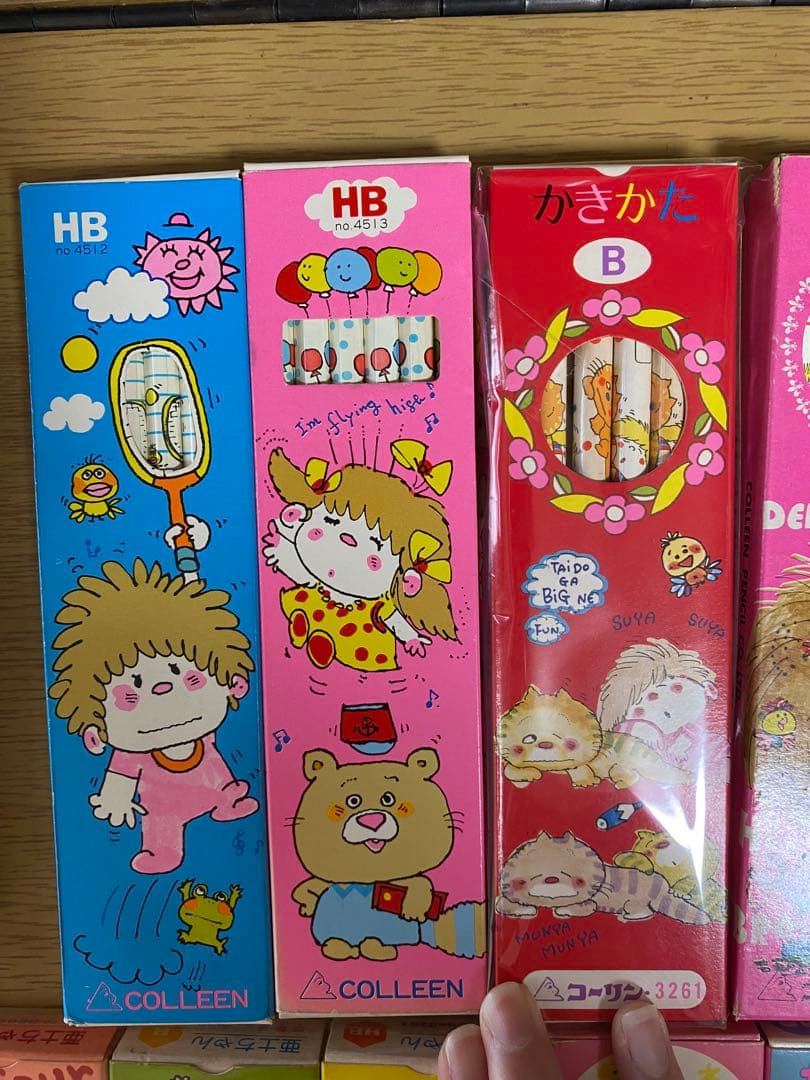 水森亜土　鉛筆まとめ