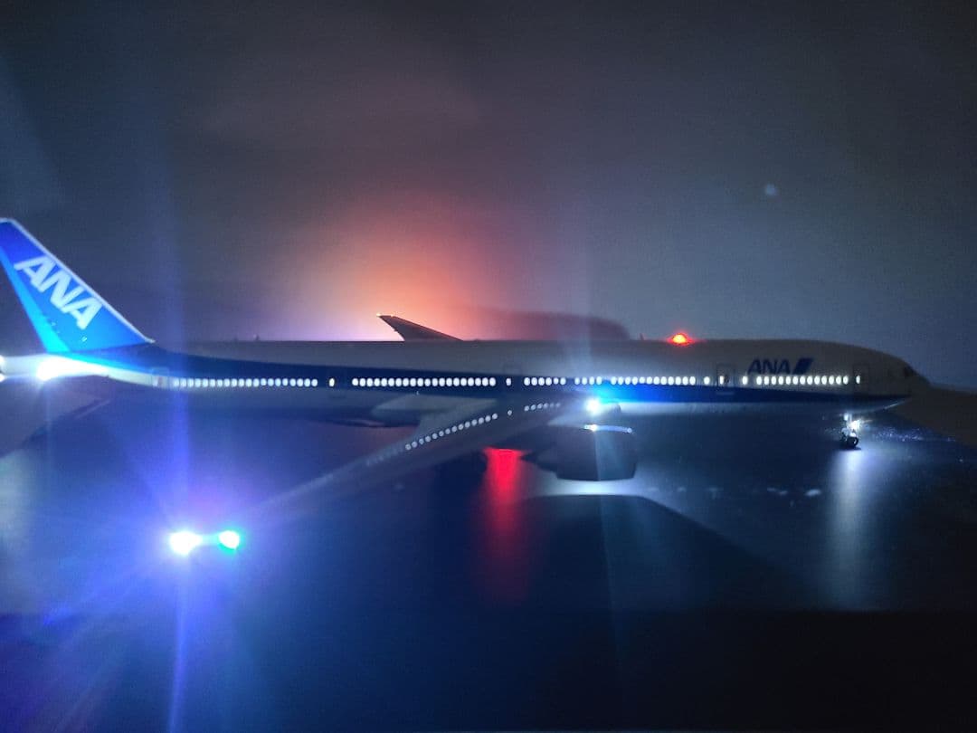ANA BOEING 777-300 LED 仕様完成品