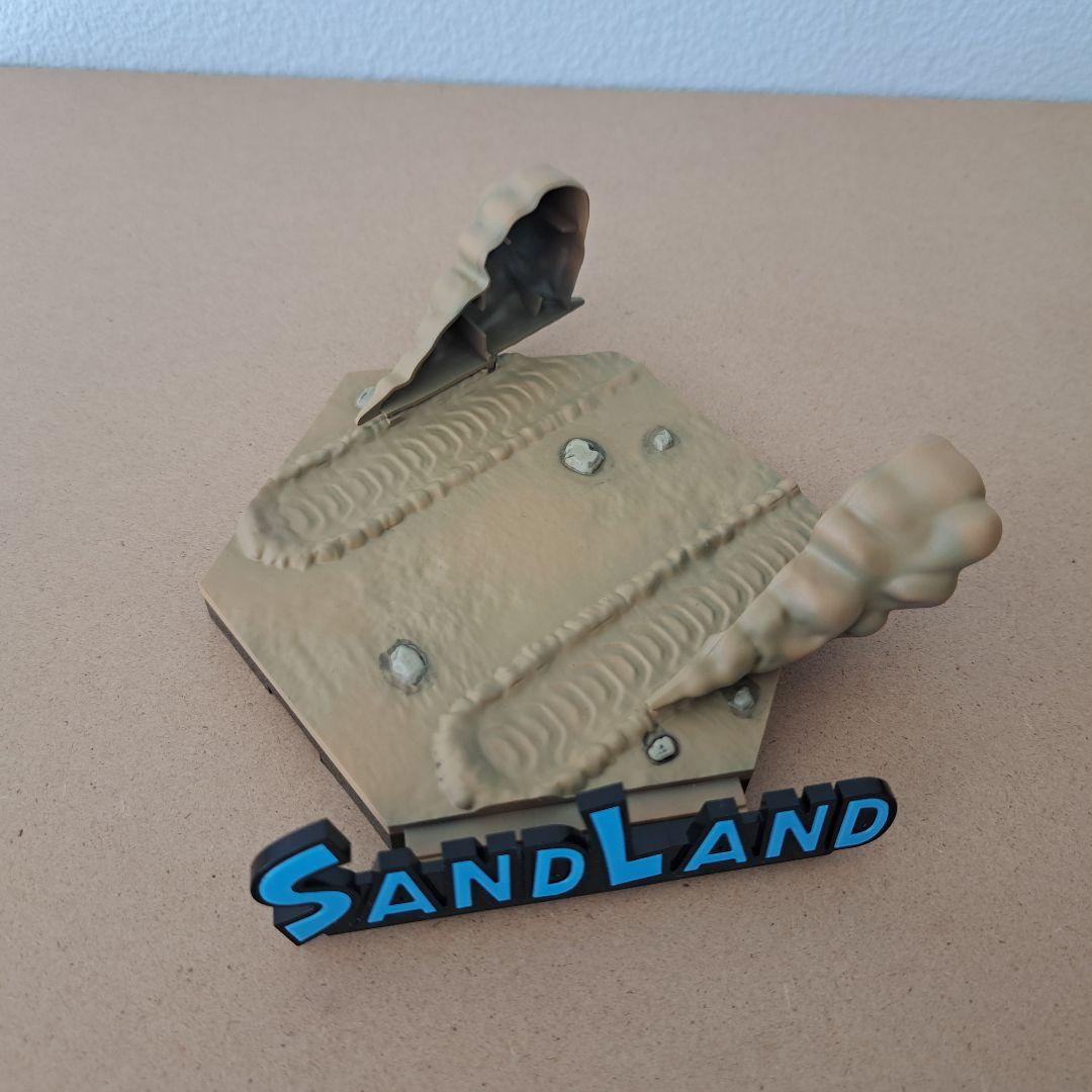 サンドランド国王軍戦車隊104号車　バンダイ1/35 プラモデル完成品