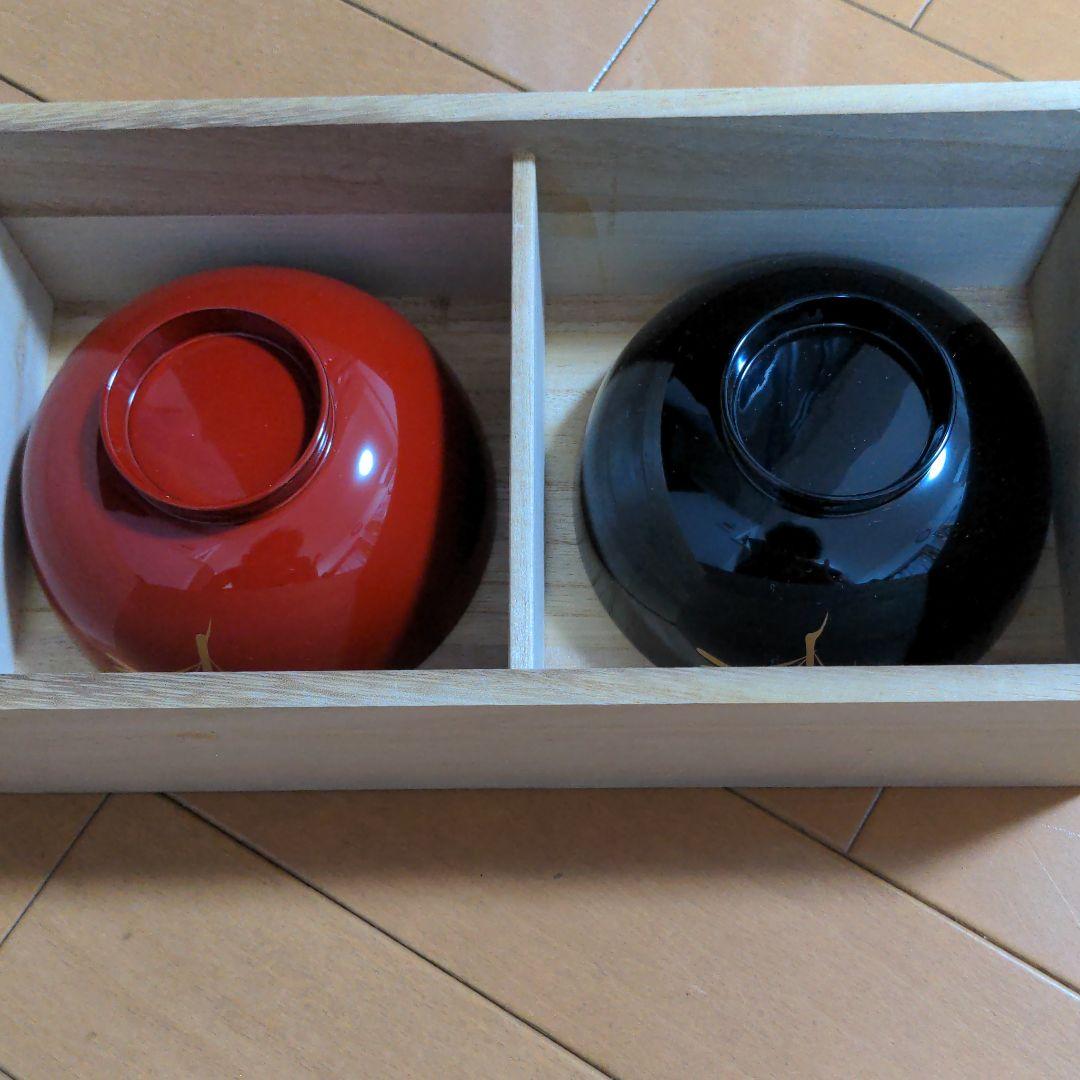 再値下げ 新品 山田平安堂 睦椀 若松 朱 黒 ペア 漆塗り 蒔絵