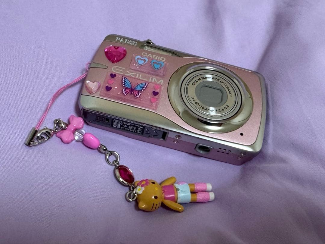 CASIO カメラ　EX-Z550 ピンク コンデジ