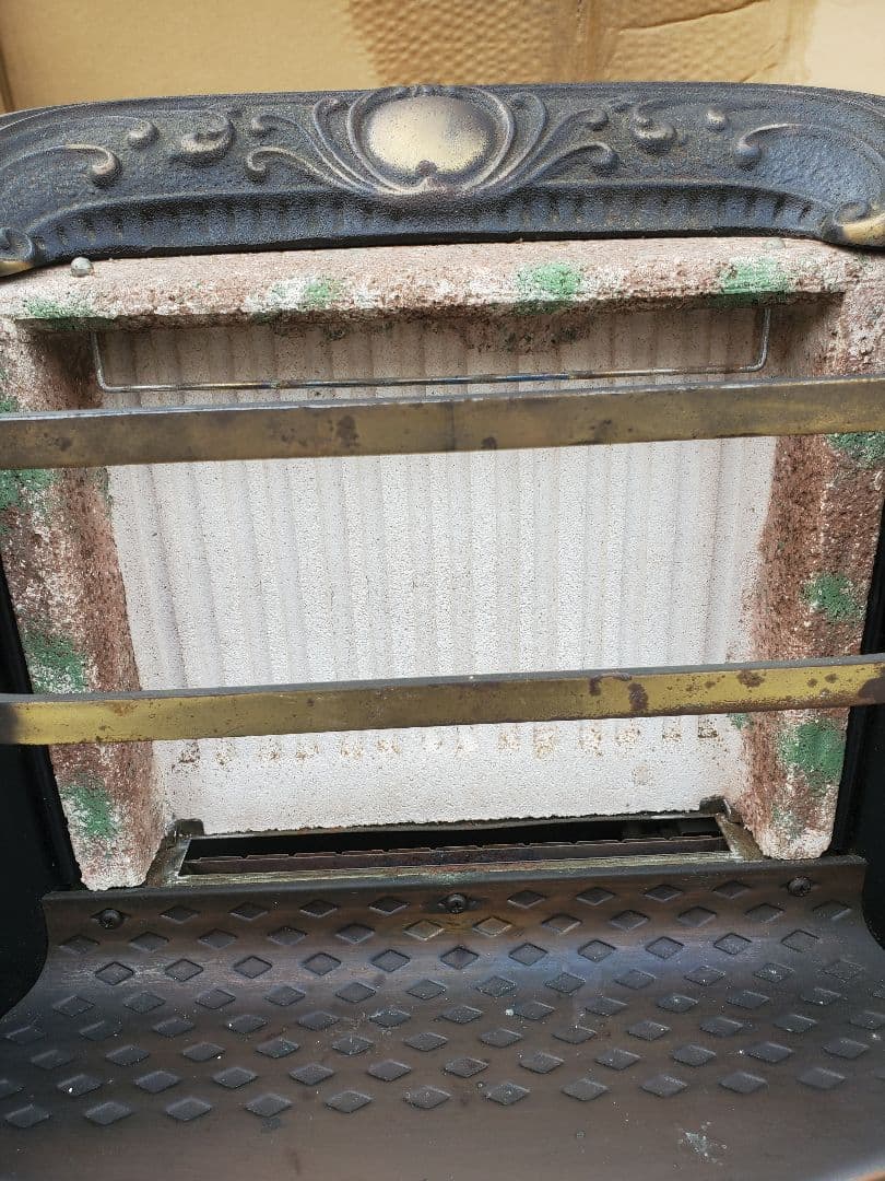 古い　アイアン　ガスストーブ　磯村産業 角型5号