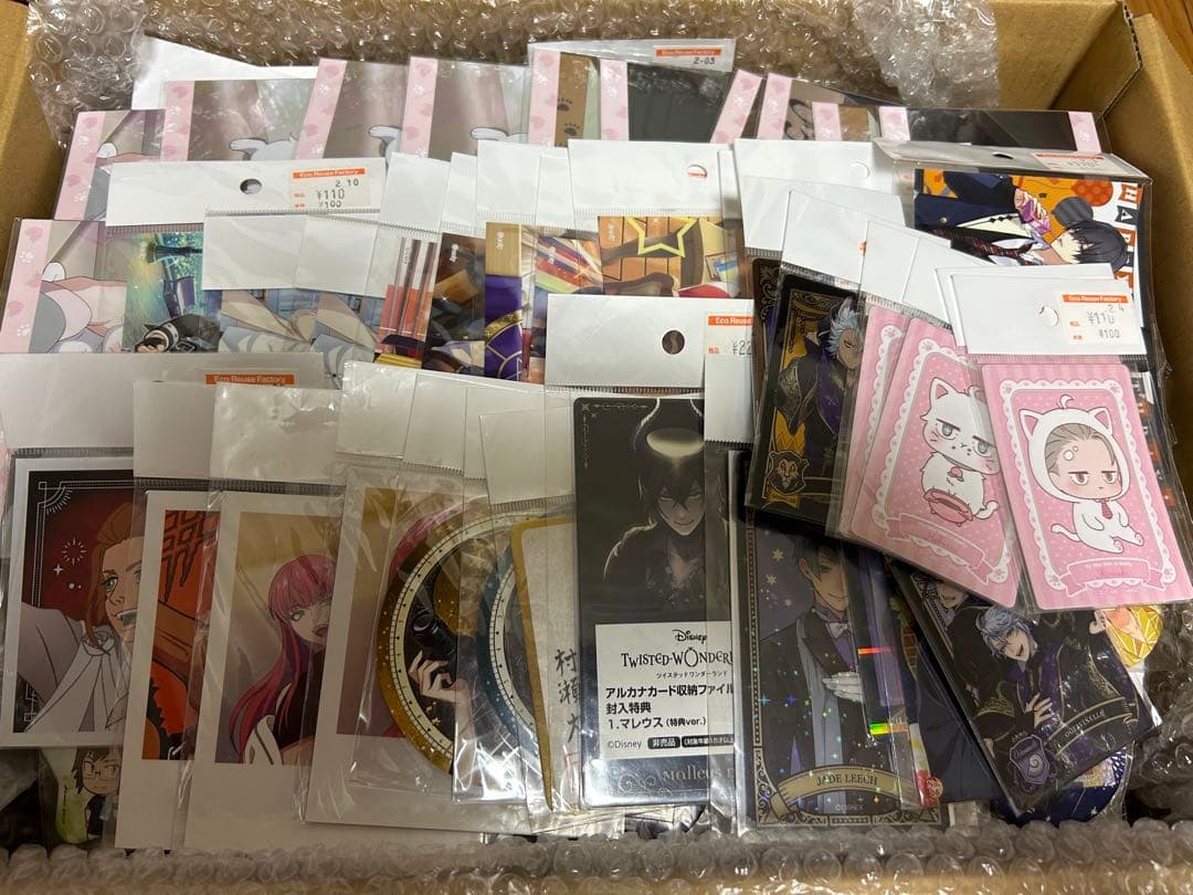 ノンジャンルグッズ　500点以上＋紙類40点　大量　まとめ売り　乙女系　ゲーム等