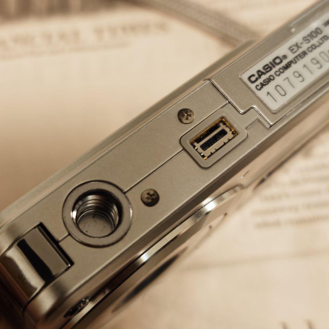 デジカメ CASIO EXILIM EX-S100