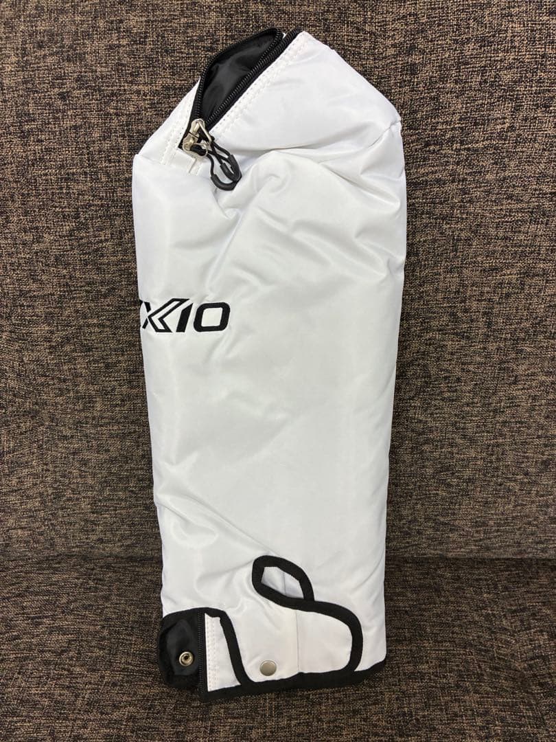 新品未使用　タグ付き　XXIO キャディバッグ ホワイト
