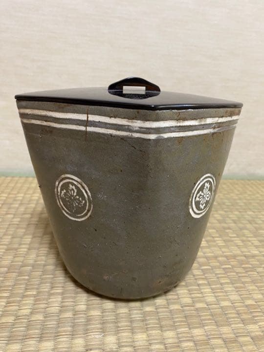 高麗 狂言袴水指 時代物