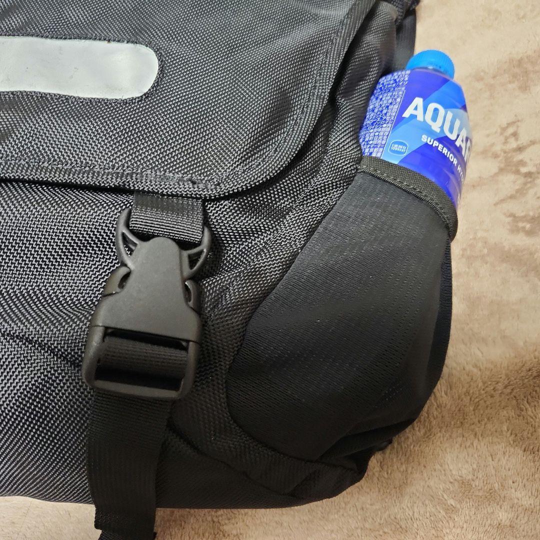 patagonia ブラック メッセンジャーバッグ　ハーフマス