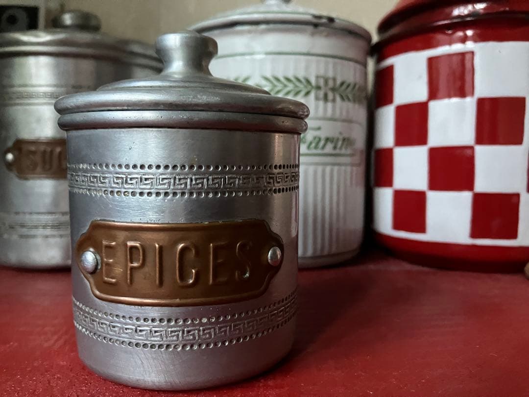 1930年代アルミキャニスター6缶セット　真鍮ラベル　フランスビンテージ