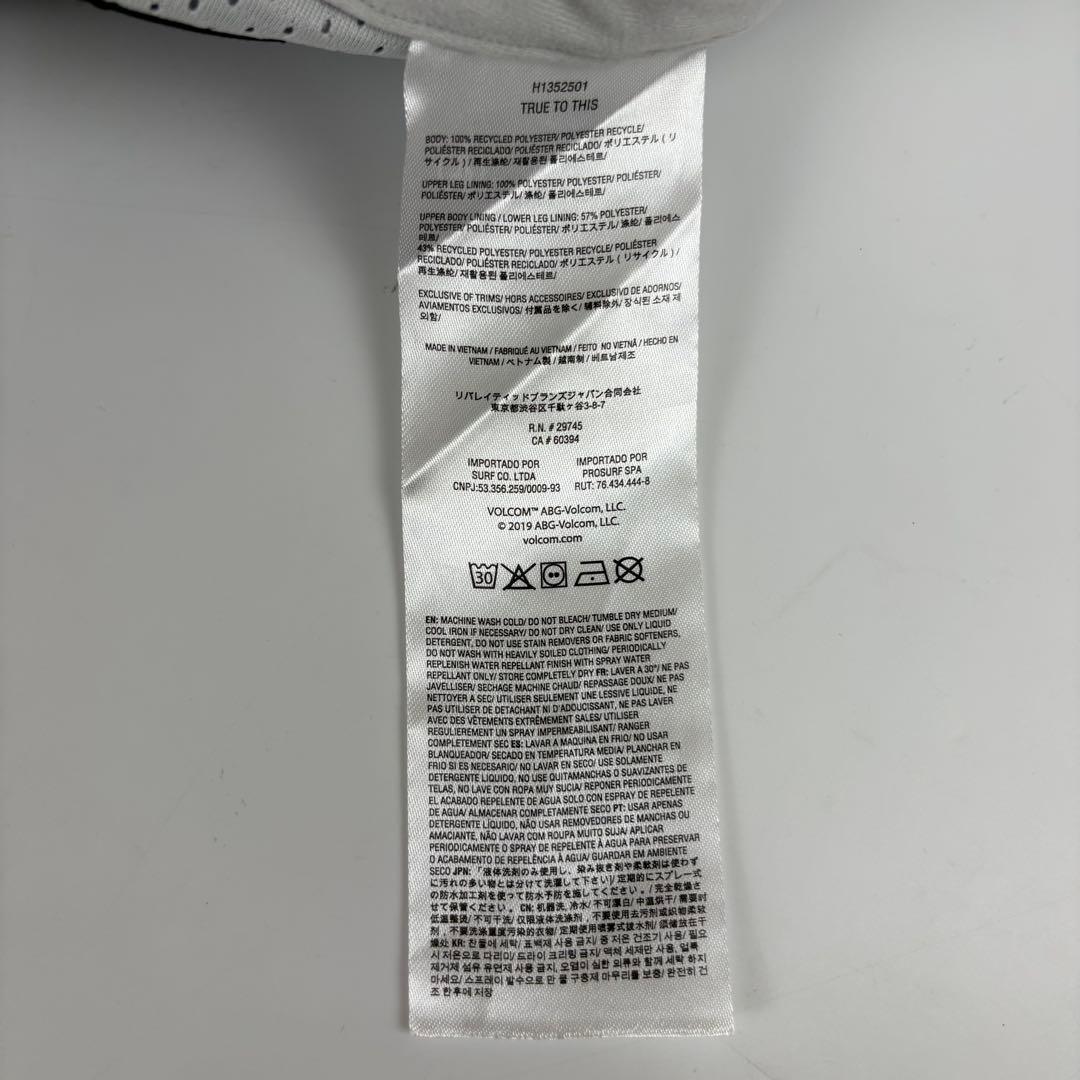 未使用　ボルコム オーバーオール スノーボード スキー ウェア