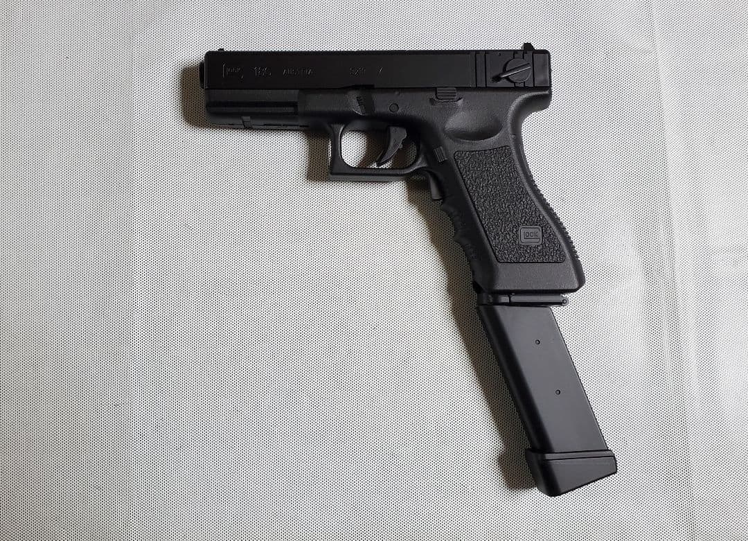 東京マルイ　グロック18C　ロングマガジン　カスタム　改修品　10禁