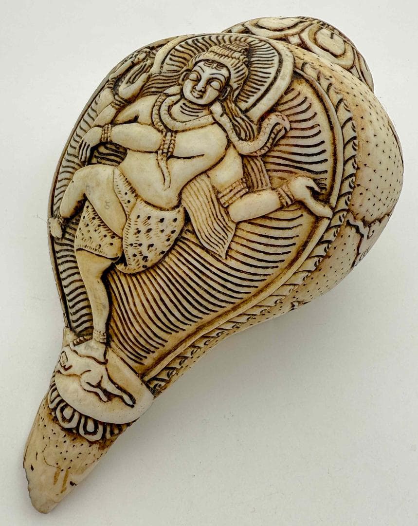 チベット密教法具 法螺貝（シャンカ）ナタラージャ（ダンシングシヴァ）