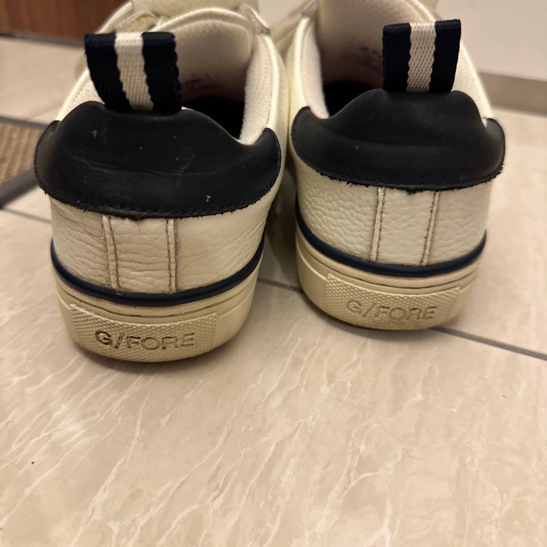 ジーフォア　ゴルフシューズ