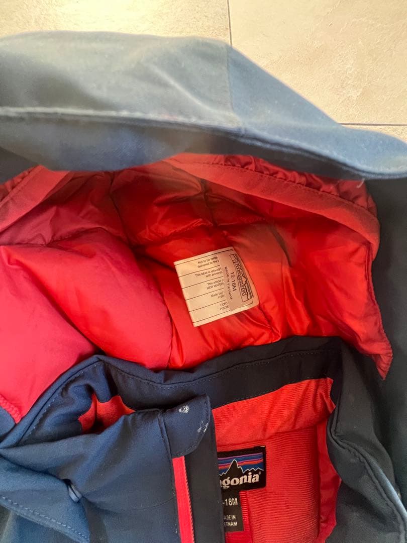 Patagonia 子ども用スキーウェア 12-18M