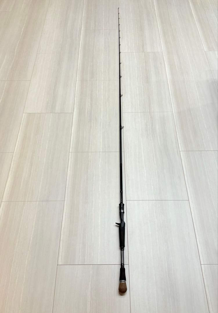 アウトロー アーマードラーン 75H+ 中古